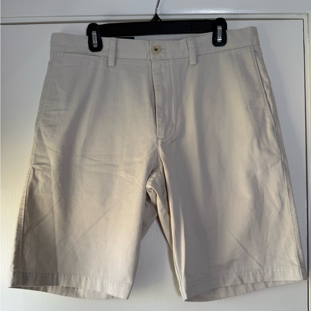 New! Banana Republic Men’s Flat Front Chino Shorts 100% Cotton Tan Khaki Size 33